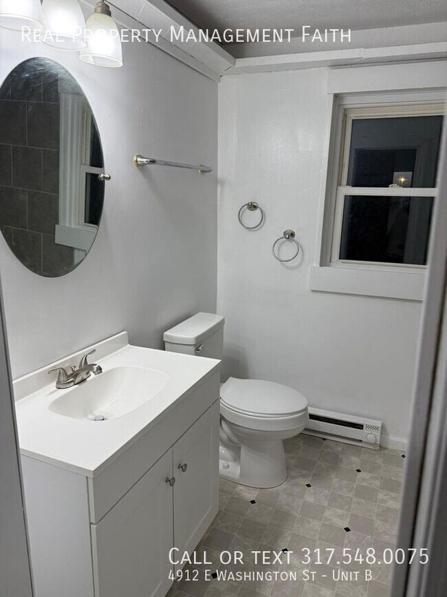 Building Photo - 4912 E Washington St