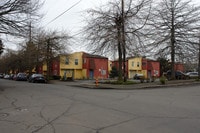 Building Photo - Plaza Townhomes