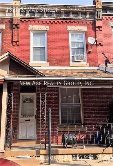 Building Photo - 1325 S May St