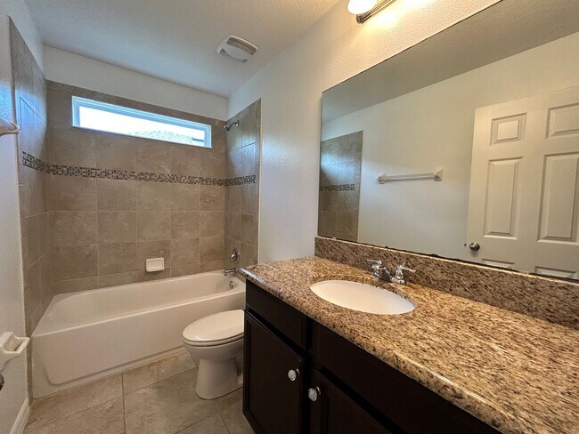 Building Photo - Gorgeous 3br/2.5 Winter Garden Home in Orc...