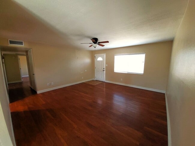 Building Photo - RECENT REMODEL IN AHWATUKEE!