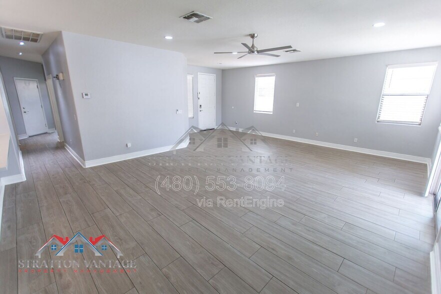 Building Photo - 3068 E Ravenswood Dr