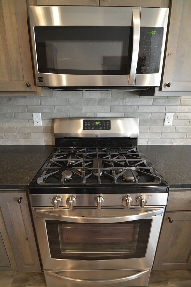 Building Photo - Luxury Condo, Center of Bozeman