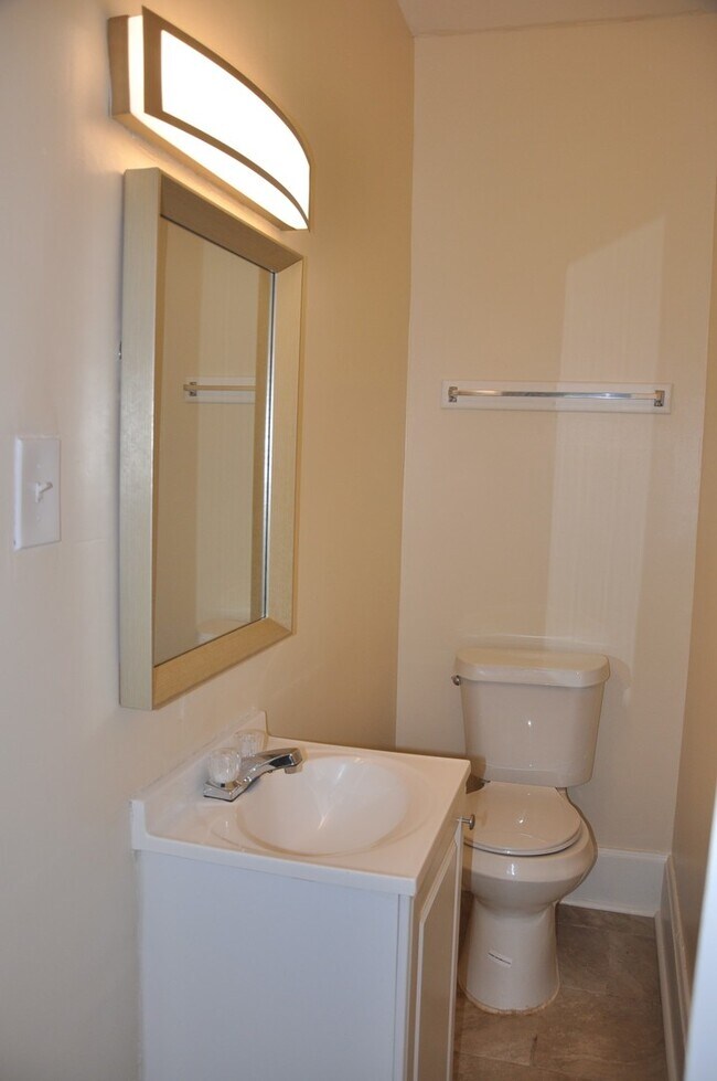 Building Photo - Pre-Leasing Now for Fall Semester 2026