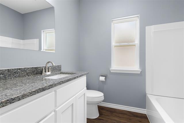 Building Photo - 652 River Garden Dr