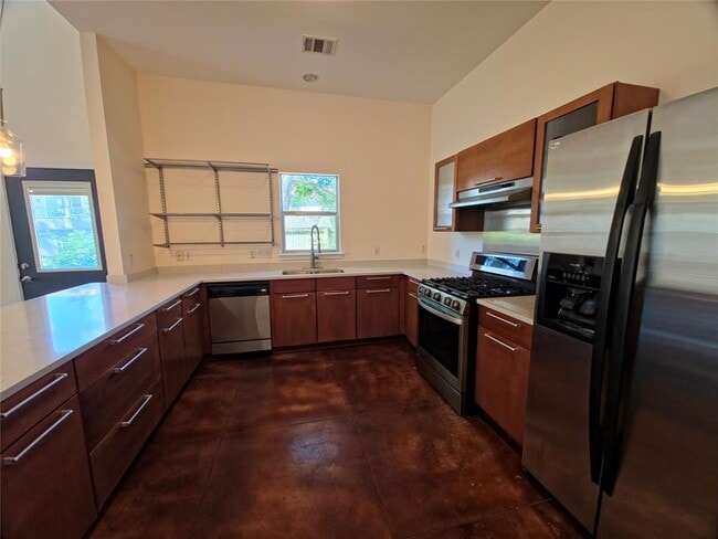 Building Photo - 3806 Menchaca Rd