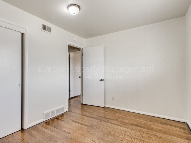 Building Photo - 219 Boston St