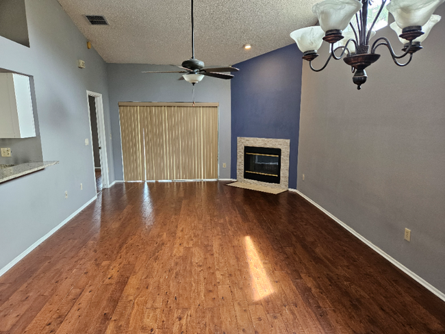 Building Photo - 11644 Hidden Hollow Cir