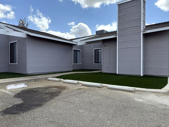 Building Photo - 1310Loughborough