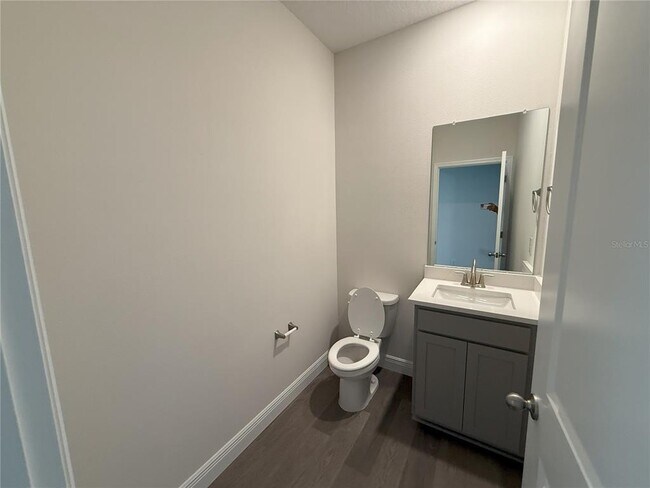 Building Photo - 2113 Warren Acrs Blvd