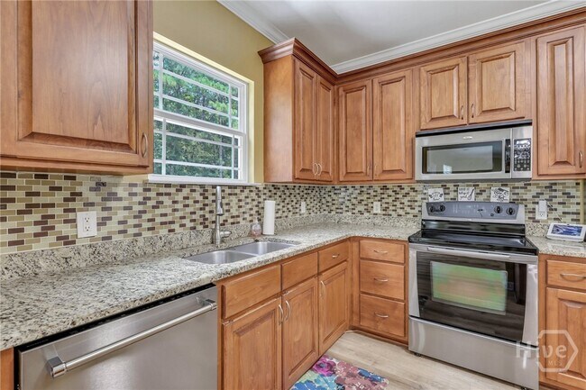 Building Photo - 130 Magnolia Dr