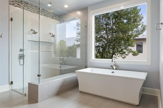 Building Photo - 4709 Pecan Chase
