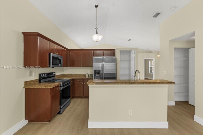 Building Photo - 18057 SW 30th Ct