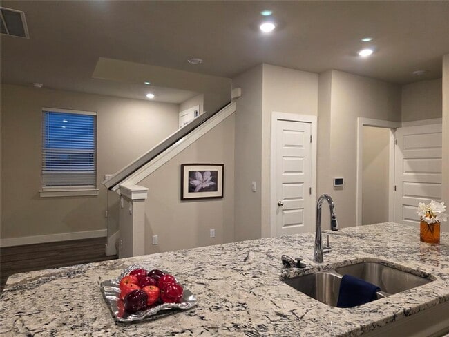 Building Photo - 7402 Taylor Knoll Ct