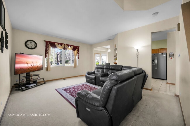 Building Photo - 1058 Delta Dr