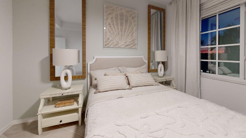 Building Photo - 15375 Grn Acrs Ave