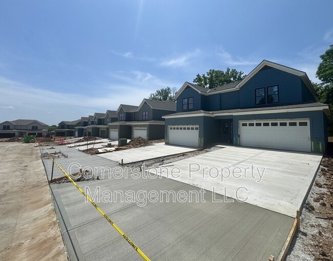 Primary Photo - 8522 Kickapoo St