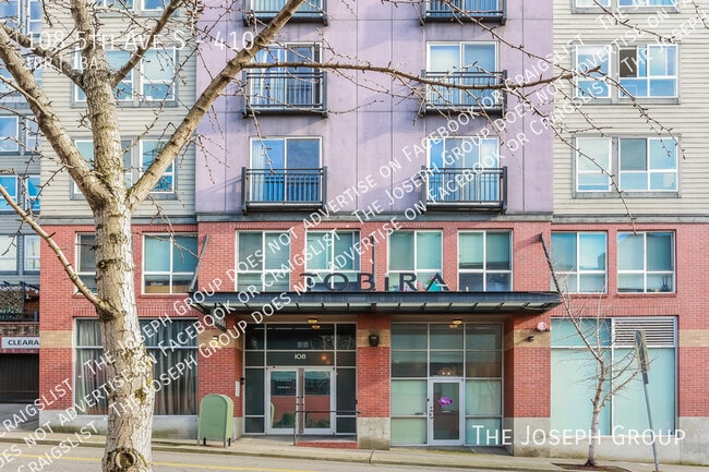 Building Photo - 108 5th Ave S