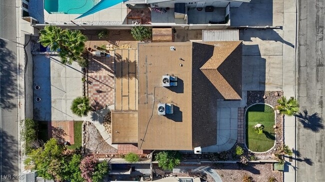 Building Photo - 4602 Inland Ct