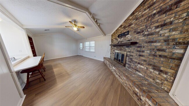 Building Photo - 1212 Hillman St