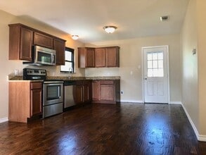 Building Photo - 3 Bedroom / 1.5 Bath / Large Fenced Backyard