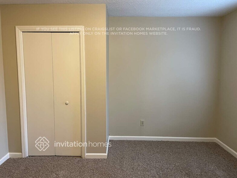 Building Photo - 4049 Sharon Woods Dr
