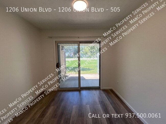 Building Photo - 1206 Union Blvd