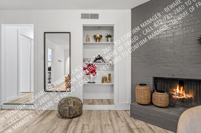 Building Photo - 12811 Pandora Dr