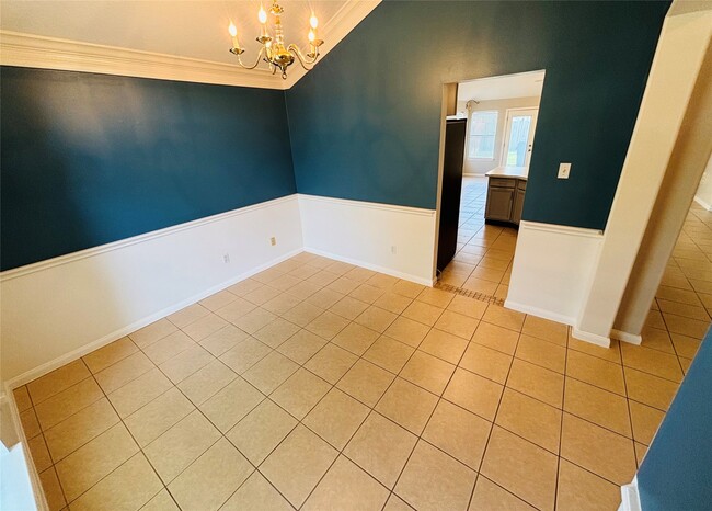 Building Photo - 17227 Lilac Vale Ct