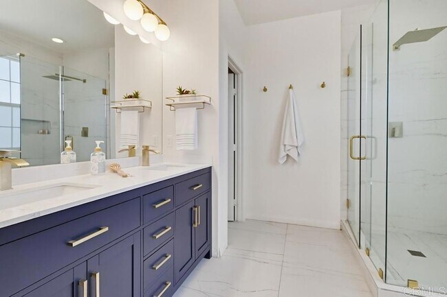 Building Photo - 1720 Santa Ivy Ave