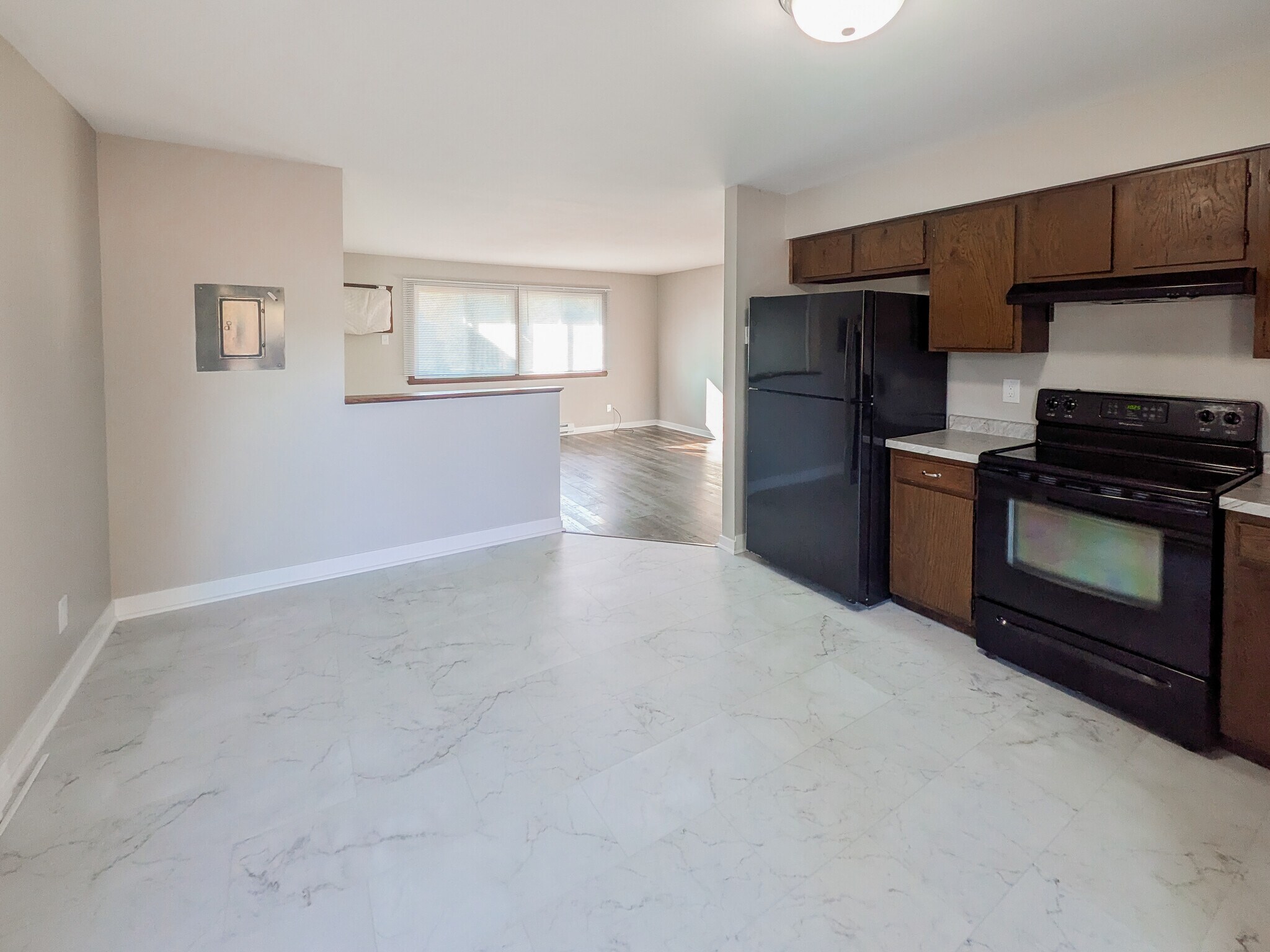 Building Photo - 5182 Seaton Hall Dr