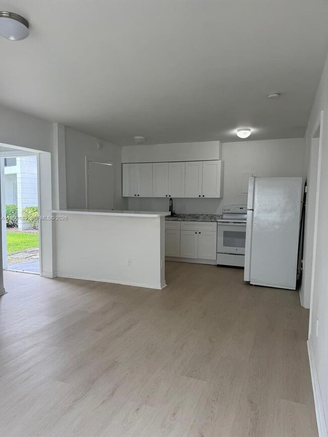 Building Photo - 680 NE 88th Terrace