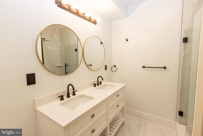 Building Photo - 2207 N 4th St