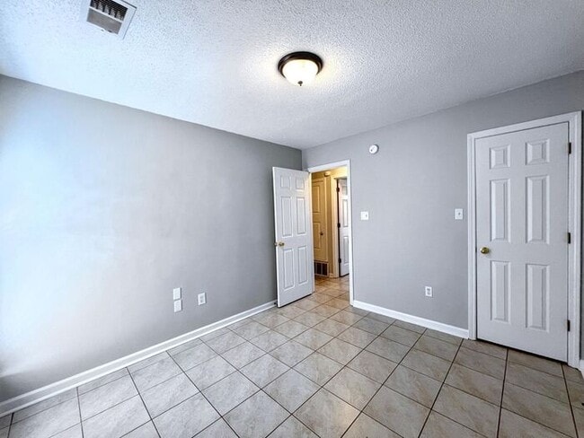 Building Photo - 1821 Central Trails Dr