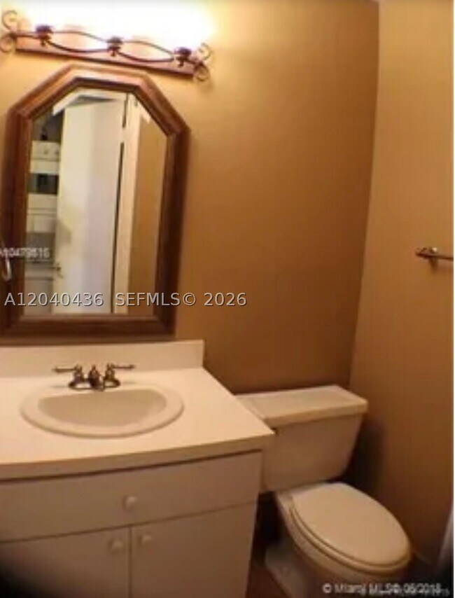 Building Photo - 8540 SW 149th Ave