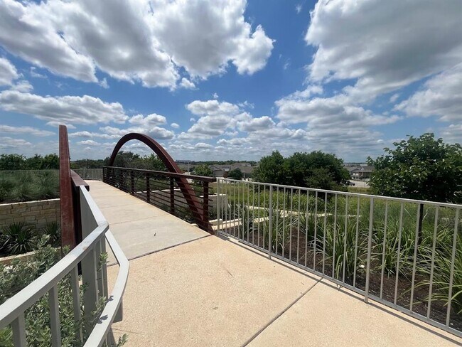 Building Photo - 8905 Centurion Path