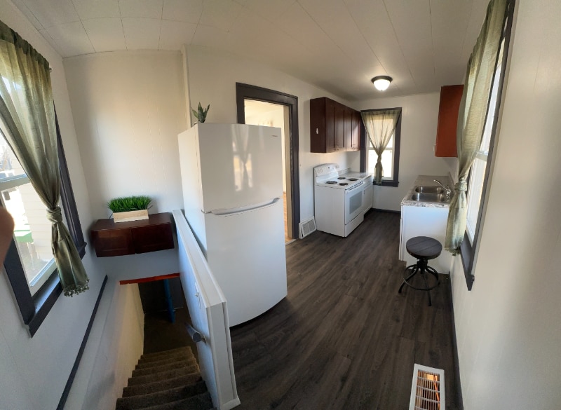 Building Photo - 623 22nd Ave N