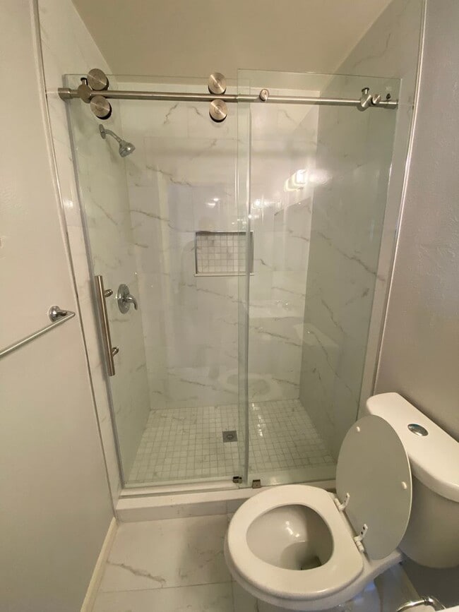 Building Photo - Harbor City- Single Family Home