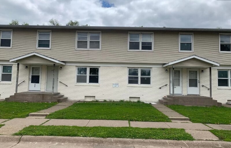 Primary Photo - 213 E 35th St