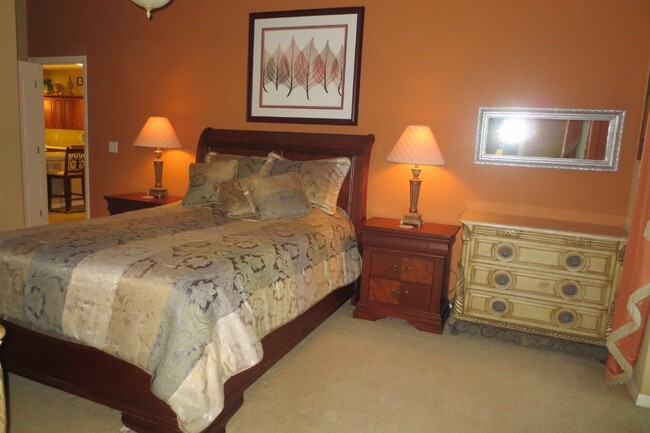 Building Photo - Fully Furnished Model Home- 3 Bedroom 2 Ba...