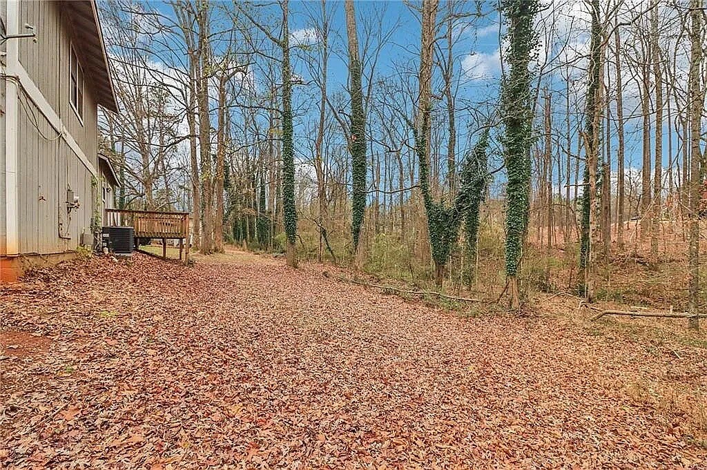 Building Photo - Room in House on Alicia Ct