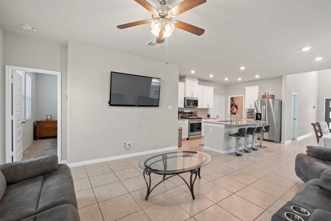 Building Photo - 18841 Amaro Hills Dr