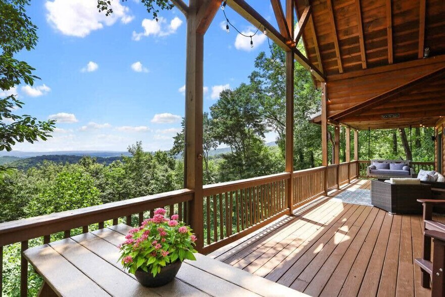 Building Photo - 757 Double Knob Rd