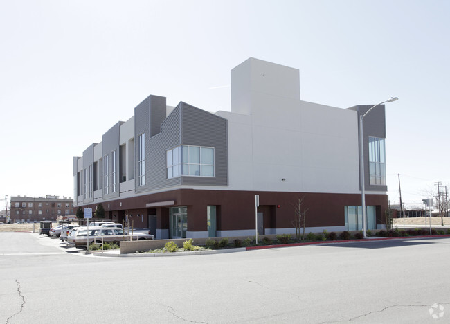 Building Photo - Building B