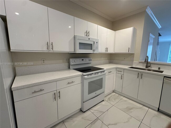 Building Photo - 2165 Pasa Verde Ln