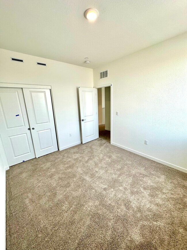 Building Photo - 8112 Moongate Wy