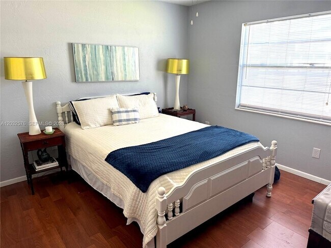 Building Photo - 1063 Wexford Way