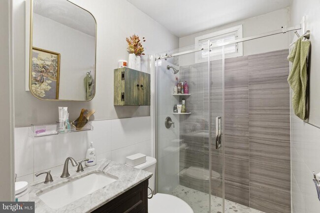 Building Photo - 869 N 29th St