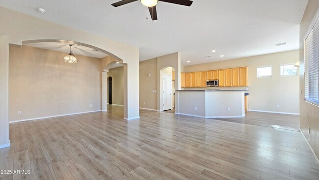 Building Photo - 13586 W Monte Vista Rd