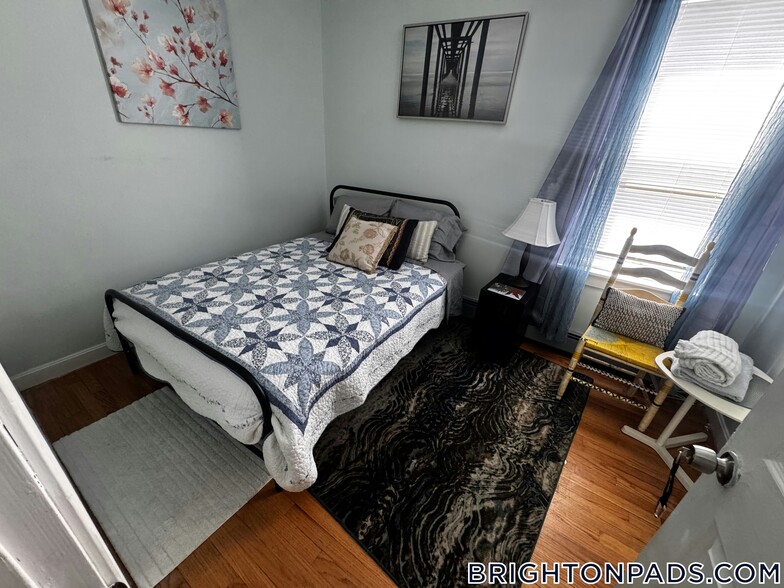 Building Photo - 40 Litchfield St